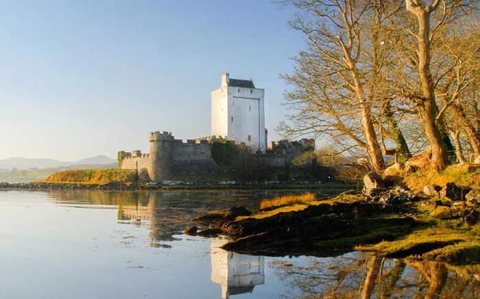 Doe Castle